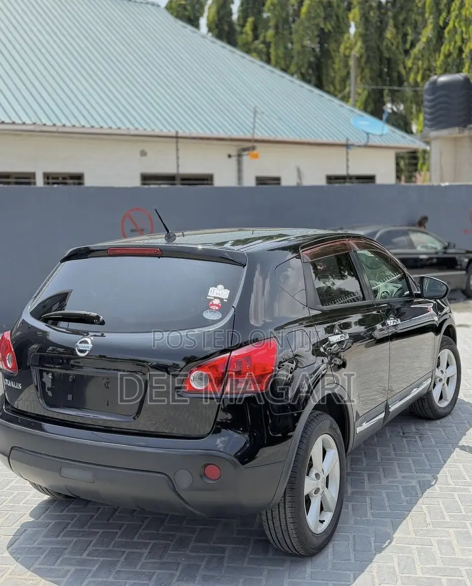 Nissan Dualis 2013 Black