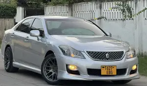 Toyota Crown 2010 Silver