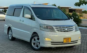 Toyota Alphard 2.4 Petrol AWD 2006 White
