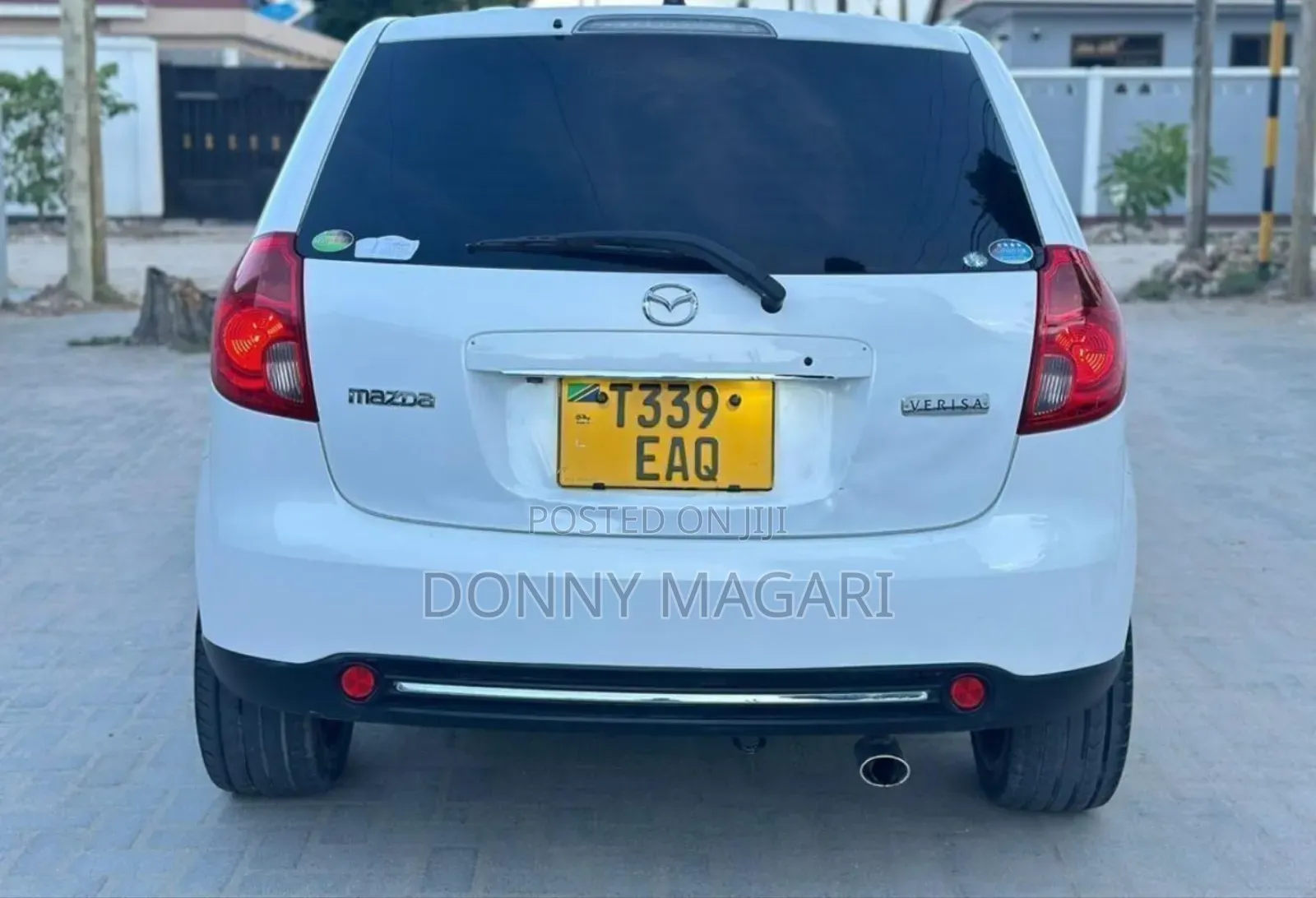 Mazda Verisa 2010 White