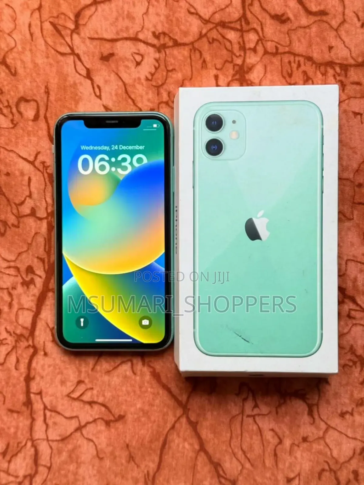 New Apple iPhone 11 128 GB Green