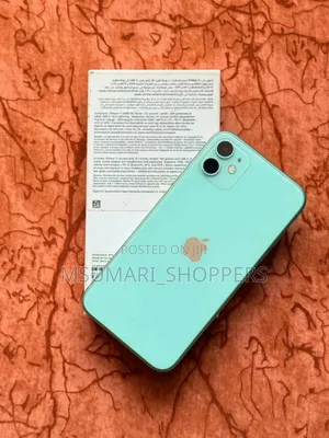 New Apple iPhone 11 128 GB Green