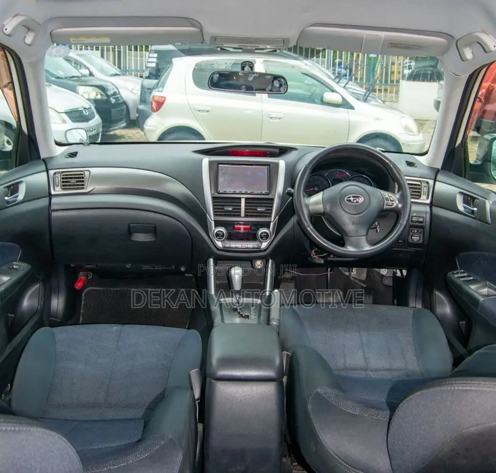 Subaru Forester 2.5X Automatic 2011 White