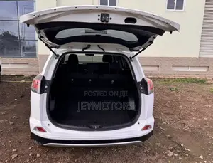 Toyota RAV4 2017 White