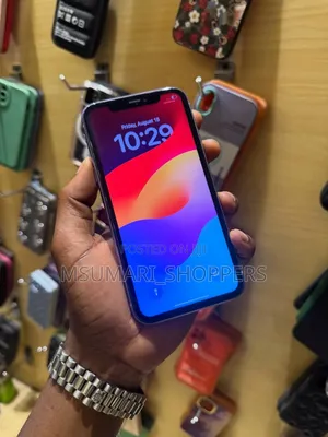 Apple iPhone 11 64 GB Purple