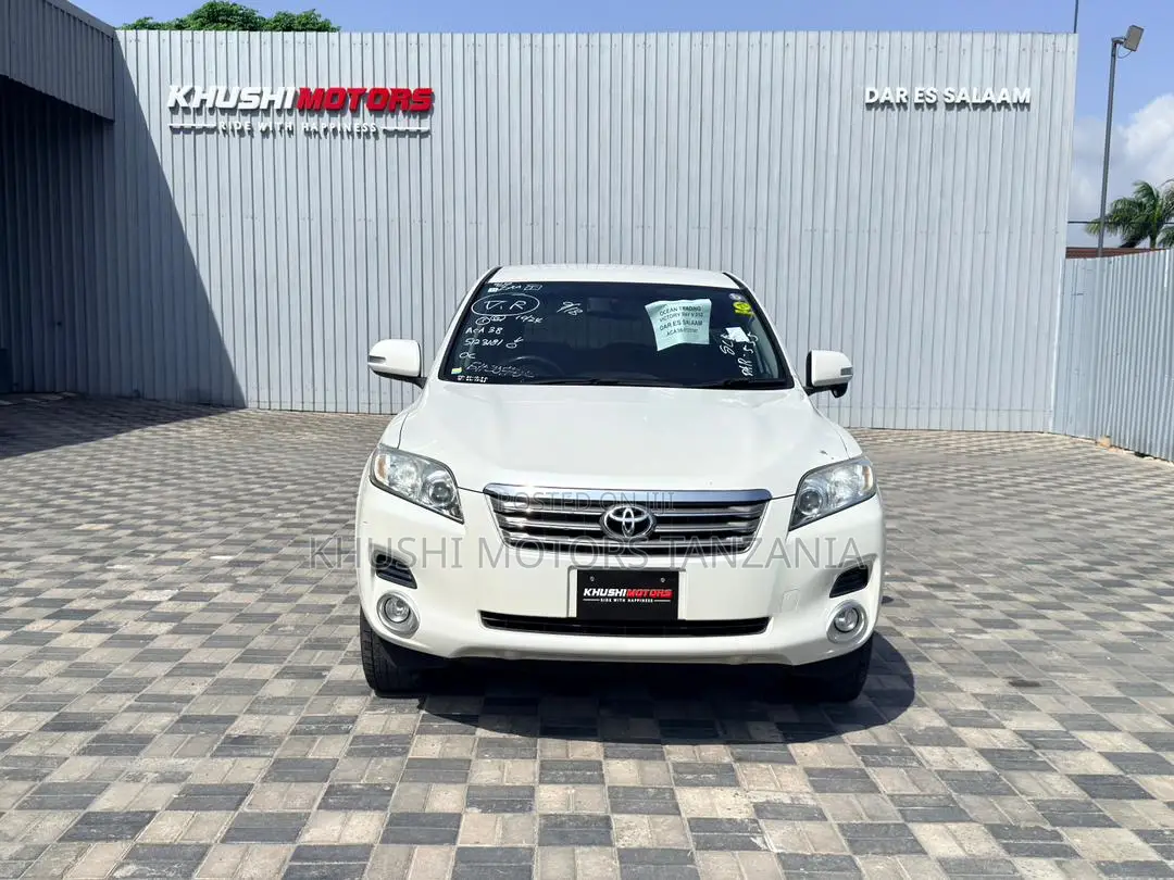 Toyota Vanguard 2008 White