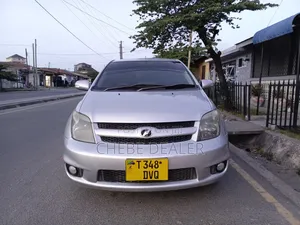 Toyota IST 2006 Silver