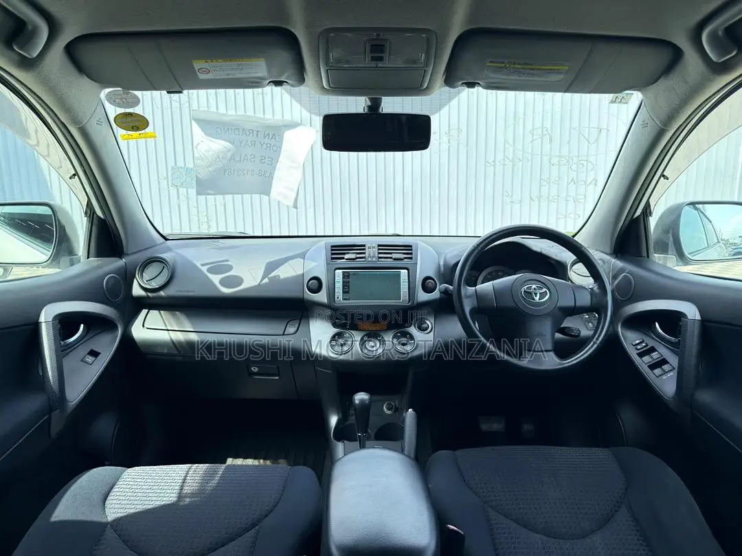 Toyota Vanguard 2008 White
