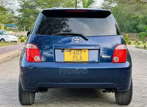 Toyota IST 2006 Blue