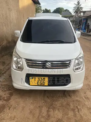 Suzuki Wagon R 2012 White