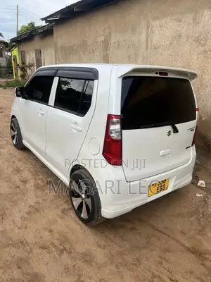 Suzuki Wagon R 2012 White