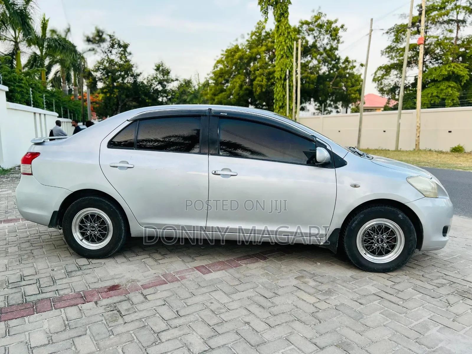 Toyota Belta 2006 Silver