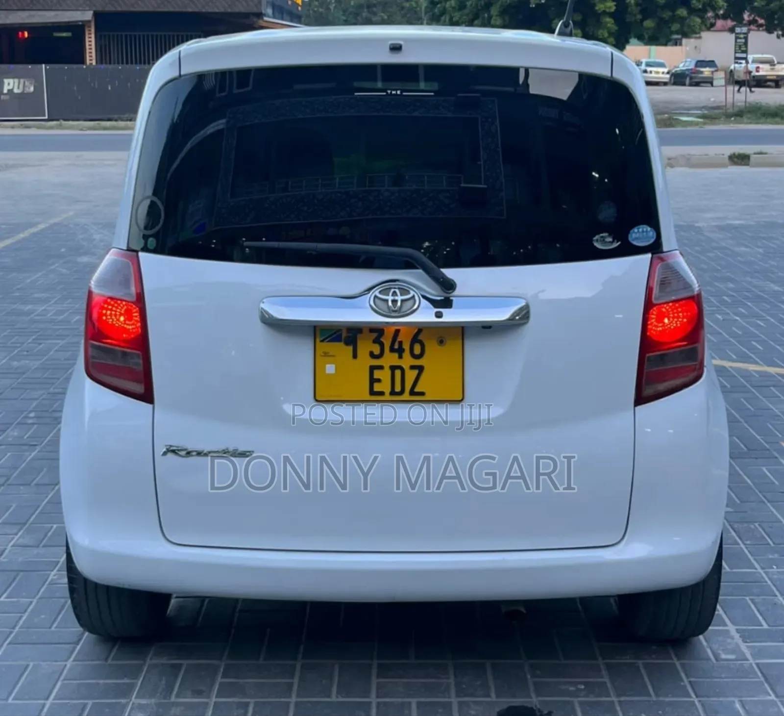 Toyota Ractis 1.3 FWD 2008 White