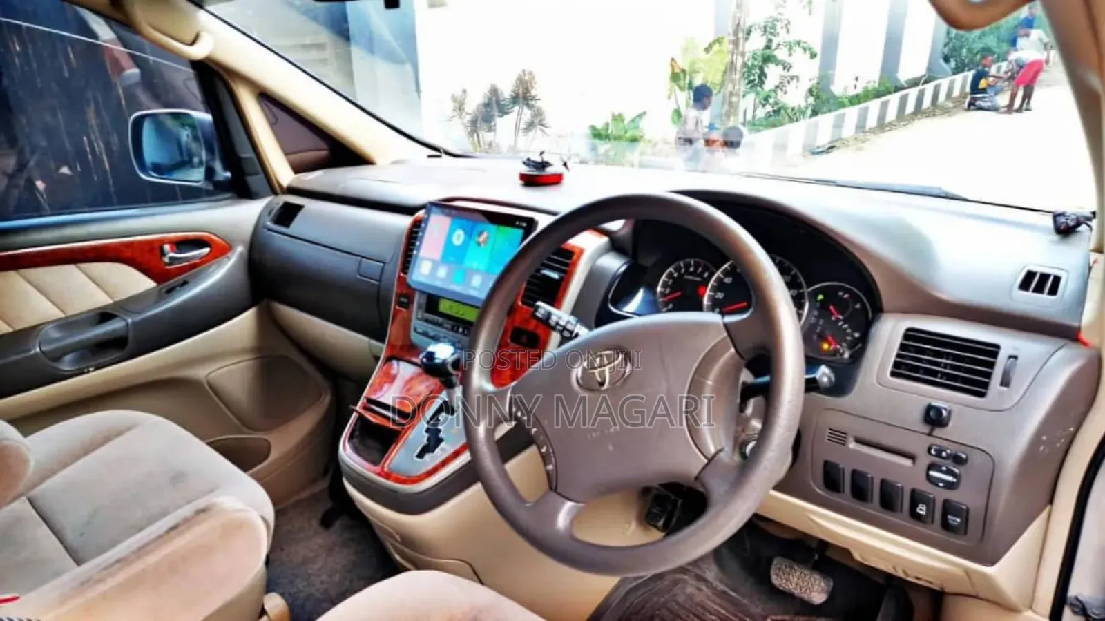 Toyota Alphard 2.4 Petrol AWD 2005 Silver