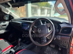 Toyota Hilux Revo Double Cab Deisel 2.8 AWD 2018 Orange