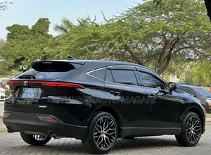 Toyota Harrier 2022 Black