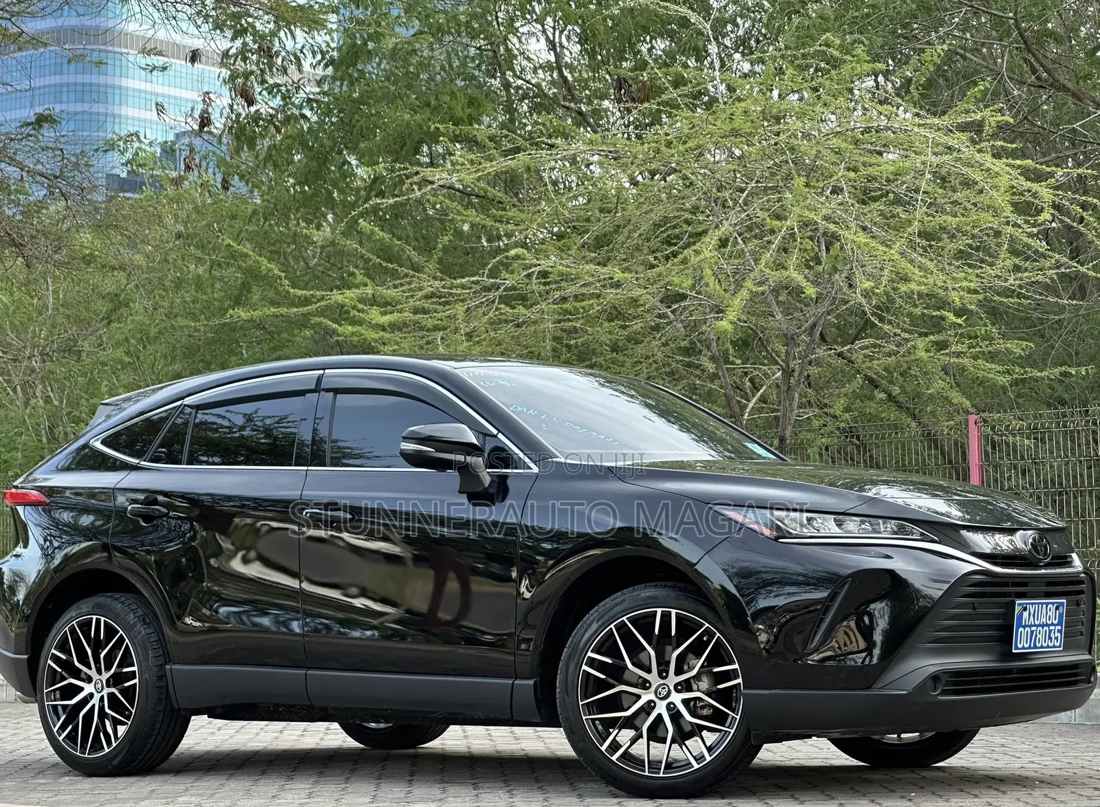 Toyota Harrier 2022 Black
