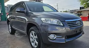 Toyota Vanguard 2013 Gray