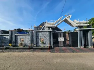 Furnished 4bdrm Block of Flats in Nyumba, Chamazi for sale