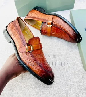 Viatu or Shoes Vya Leather Materials Vya Rangi Very Classic