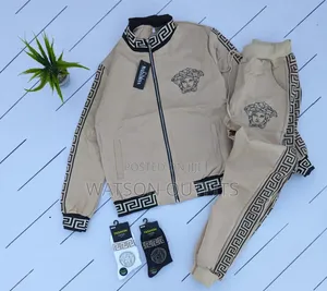 Clothing Sets Mpya Na Original Za Rangi Nne Na Design Classical