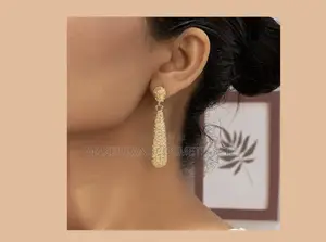 1pair of Round Twisted, Golden Dangle Earrings
