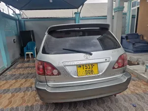 Toyota Harrier 2.4 2004 Silver