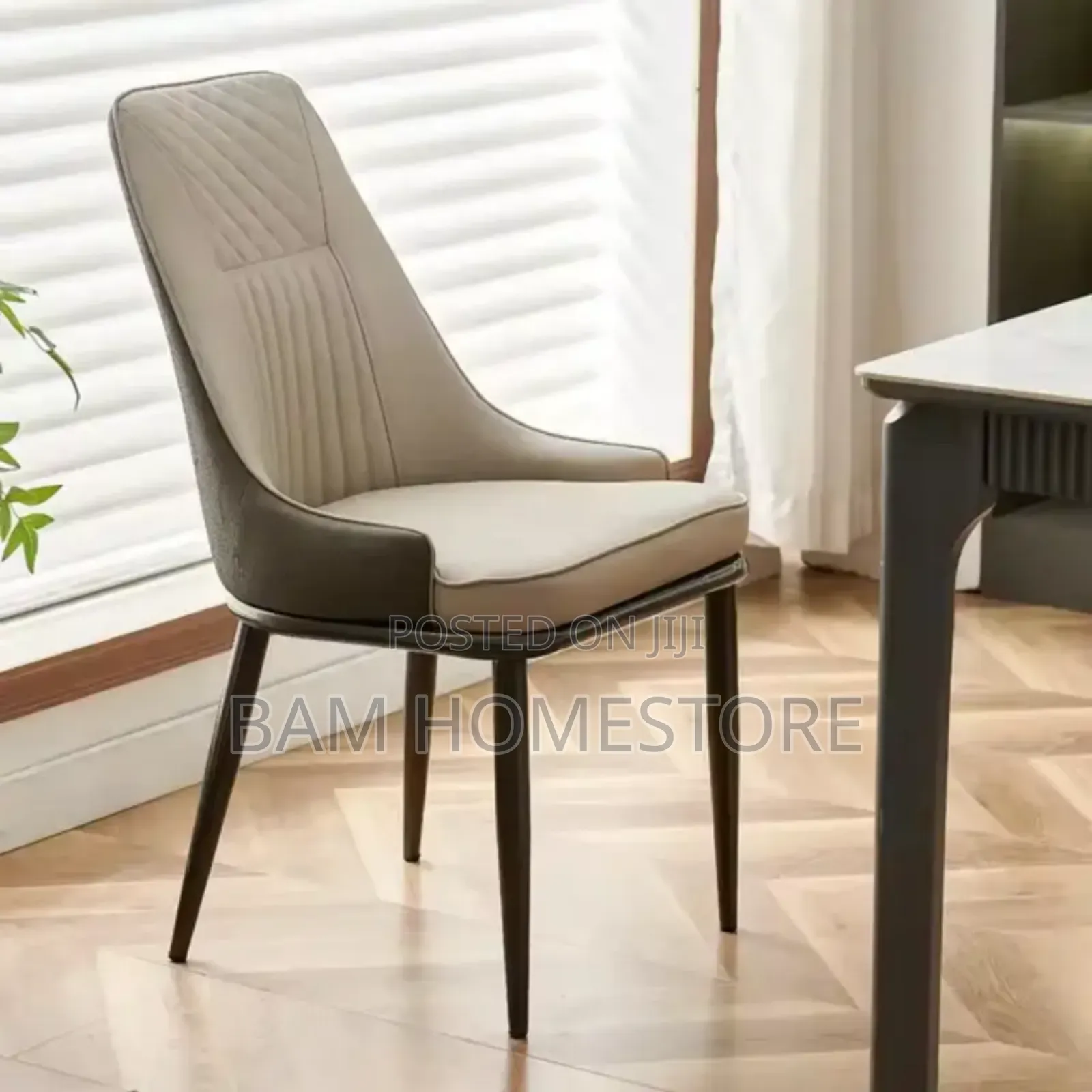 Classic Demure Durable Chairs (Dinning Chair/Resting Chair)