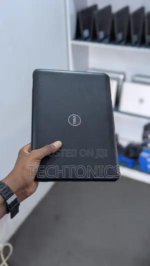 Laptop Dell Latitude 3189 4GB Intel SSD 128GB