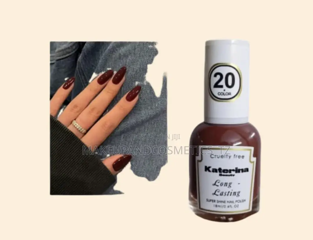 Nail Color Long Lasting in Maroon