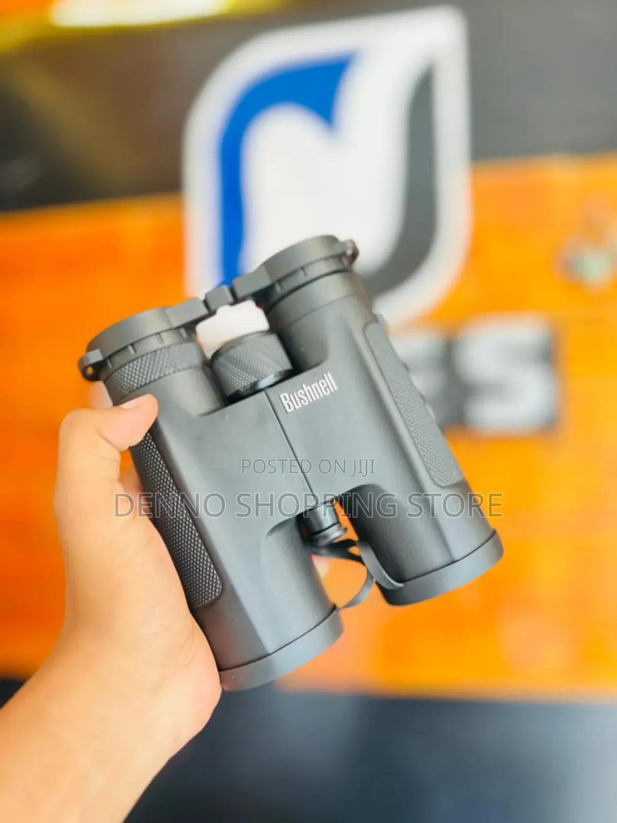 Bushnell 8x42 Black Binocular