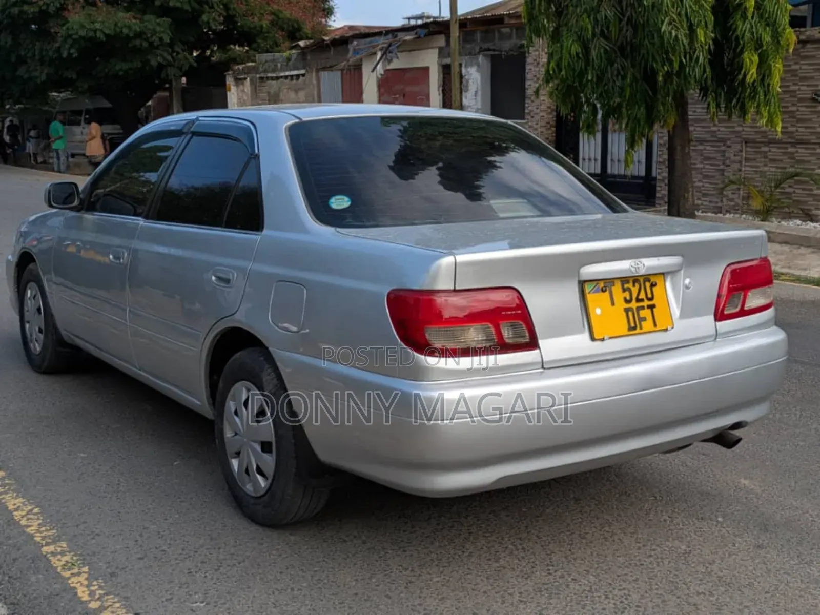 Toyota Carina 1.5 FWD Sedan 2001 Silver