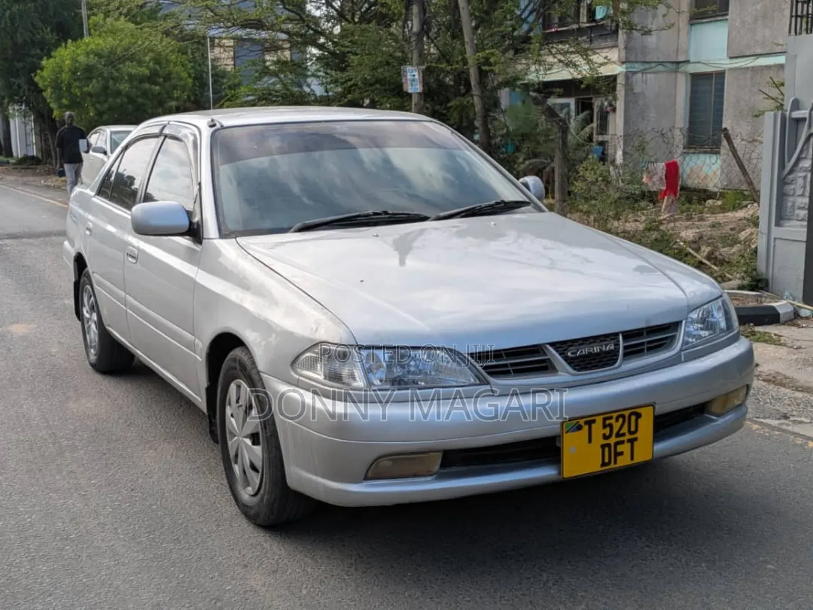 Toyota Carina 1.5 FWD Sedan 2001 Silver
