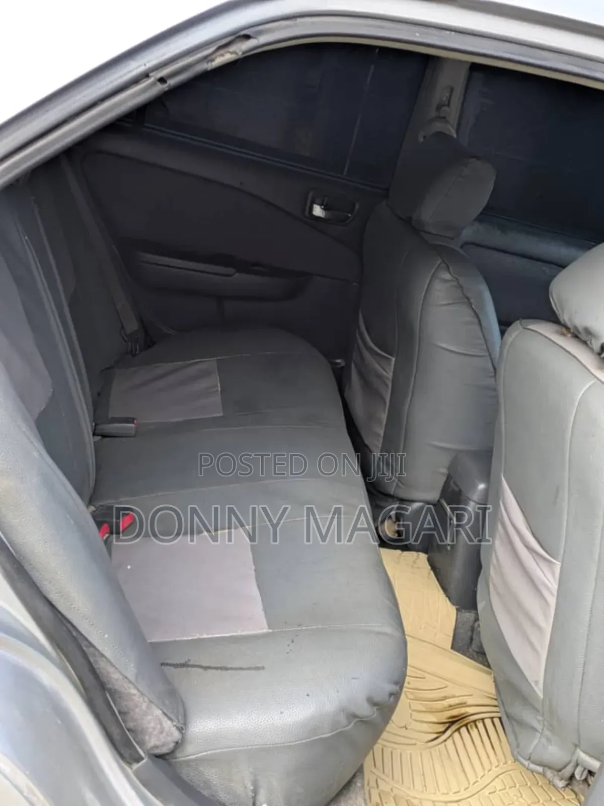 Toyota Carina 1.5 FWD Sedan 2001 Silver