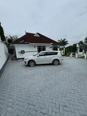 6bdrm House in Goba for rent
