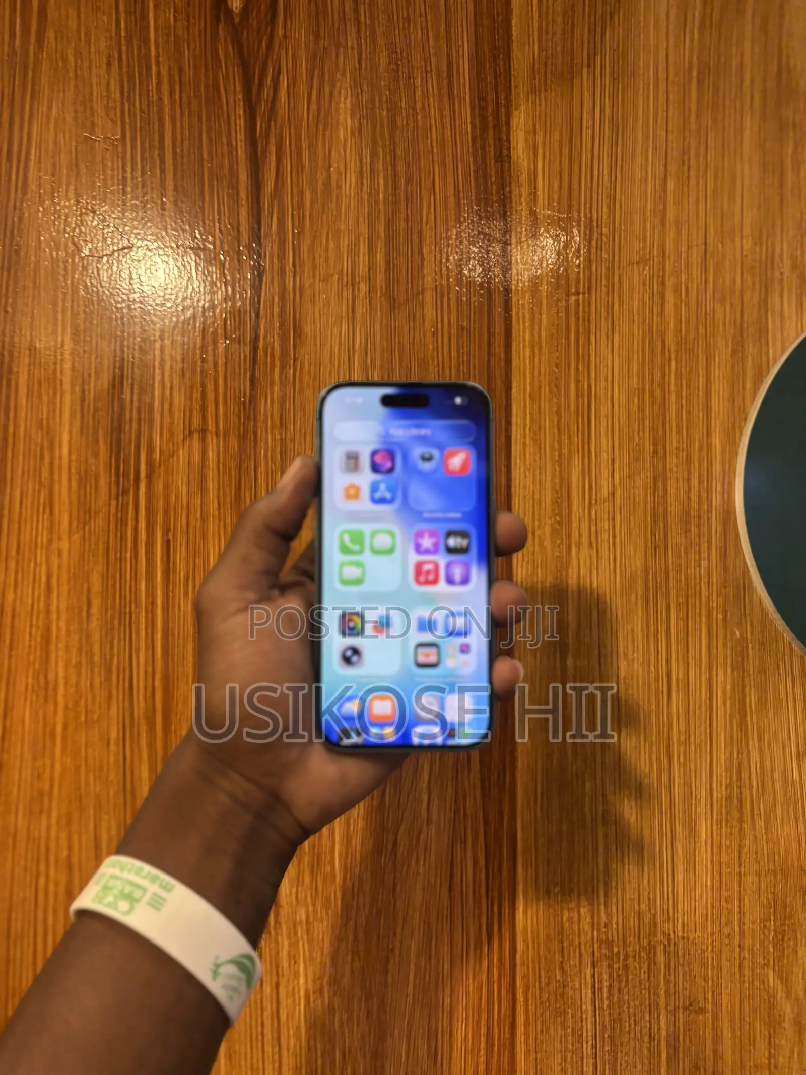 Apple iPhone 16 128 GB Green