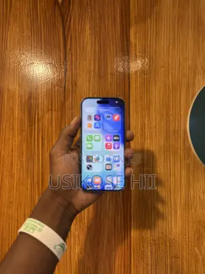 Apple iPhone 16 128 GB Green