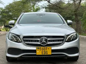 Mercedes-Benz E200 2017 Silver