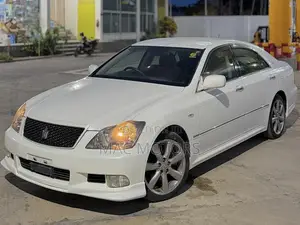 Toyota Crown 2006 White