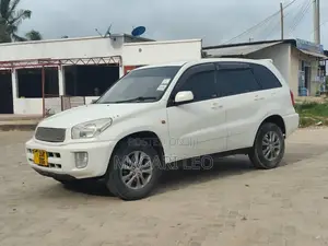Toyota RAV4 2005 White