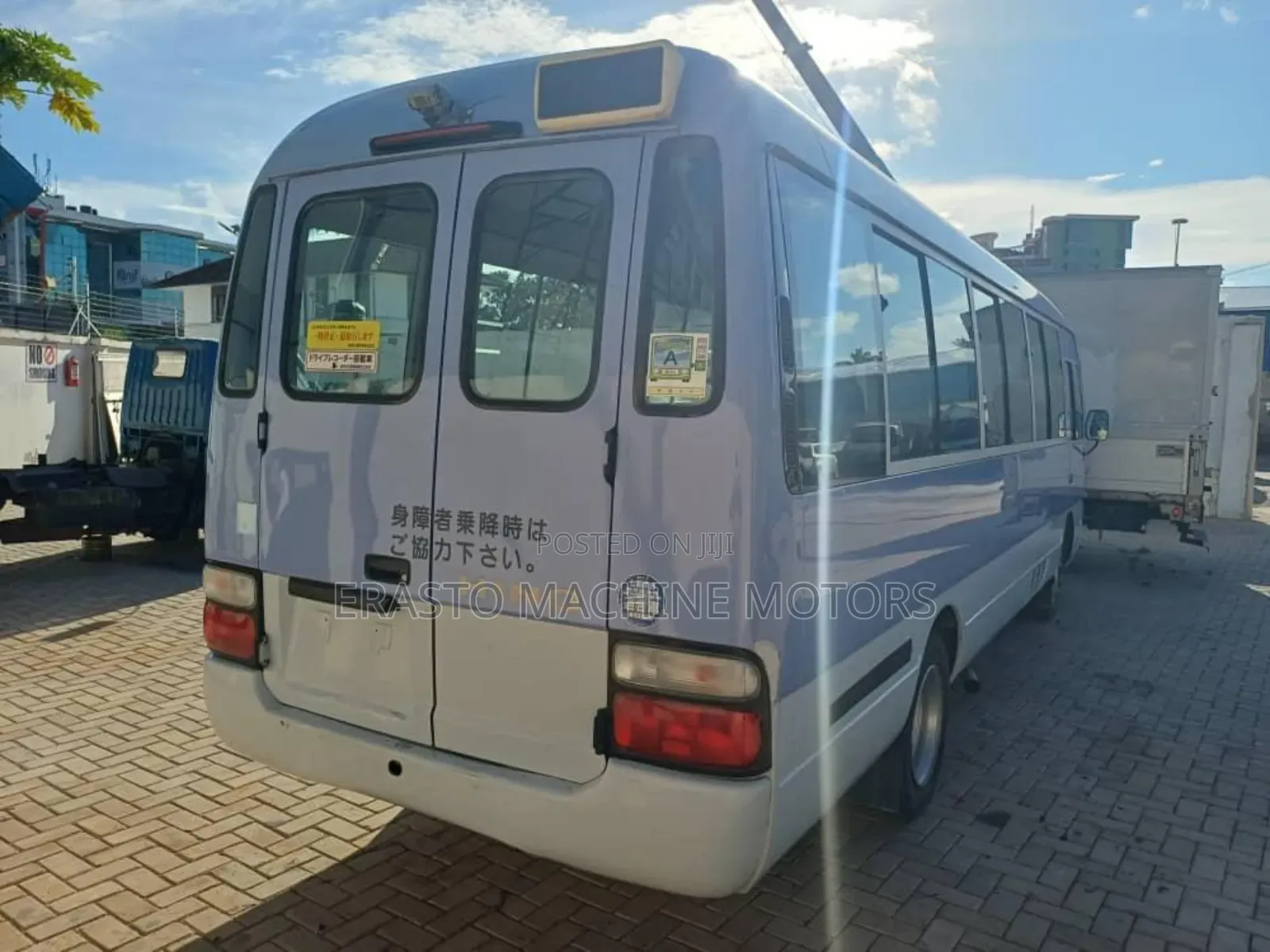 Toyota Coaster 2005 Purple