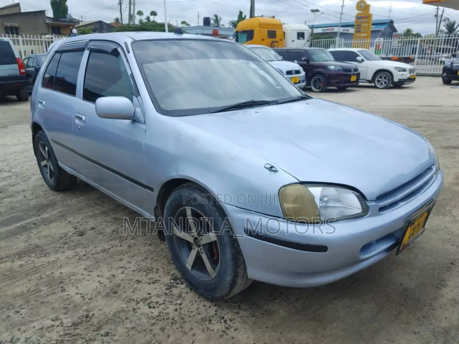 Toyota Starlet 2001 Silver