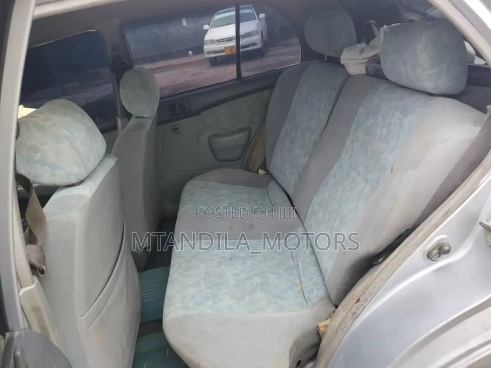Toyota Starlet 2001 Silver