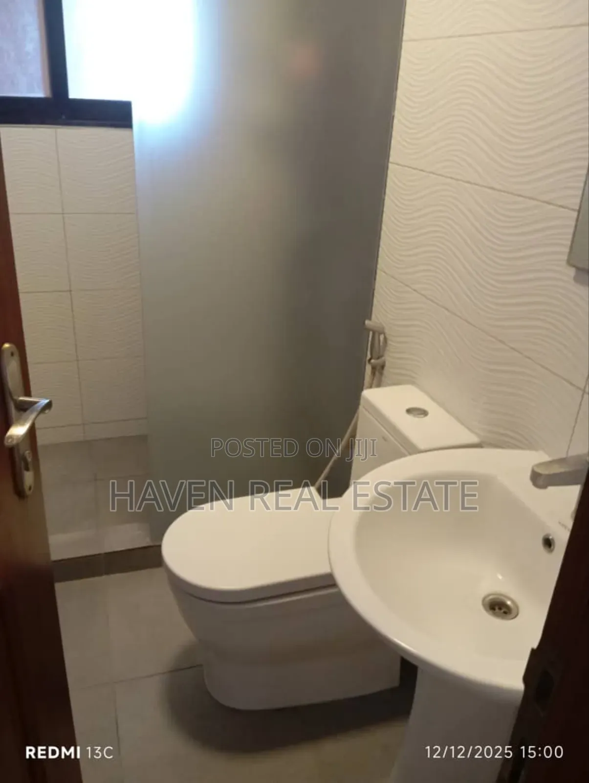 Furnished 3bdrm Apartment in Upanga West for rent