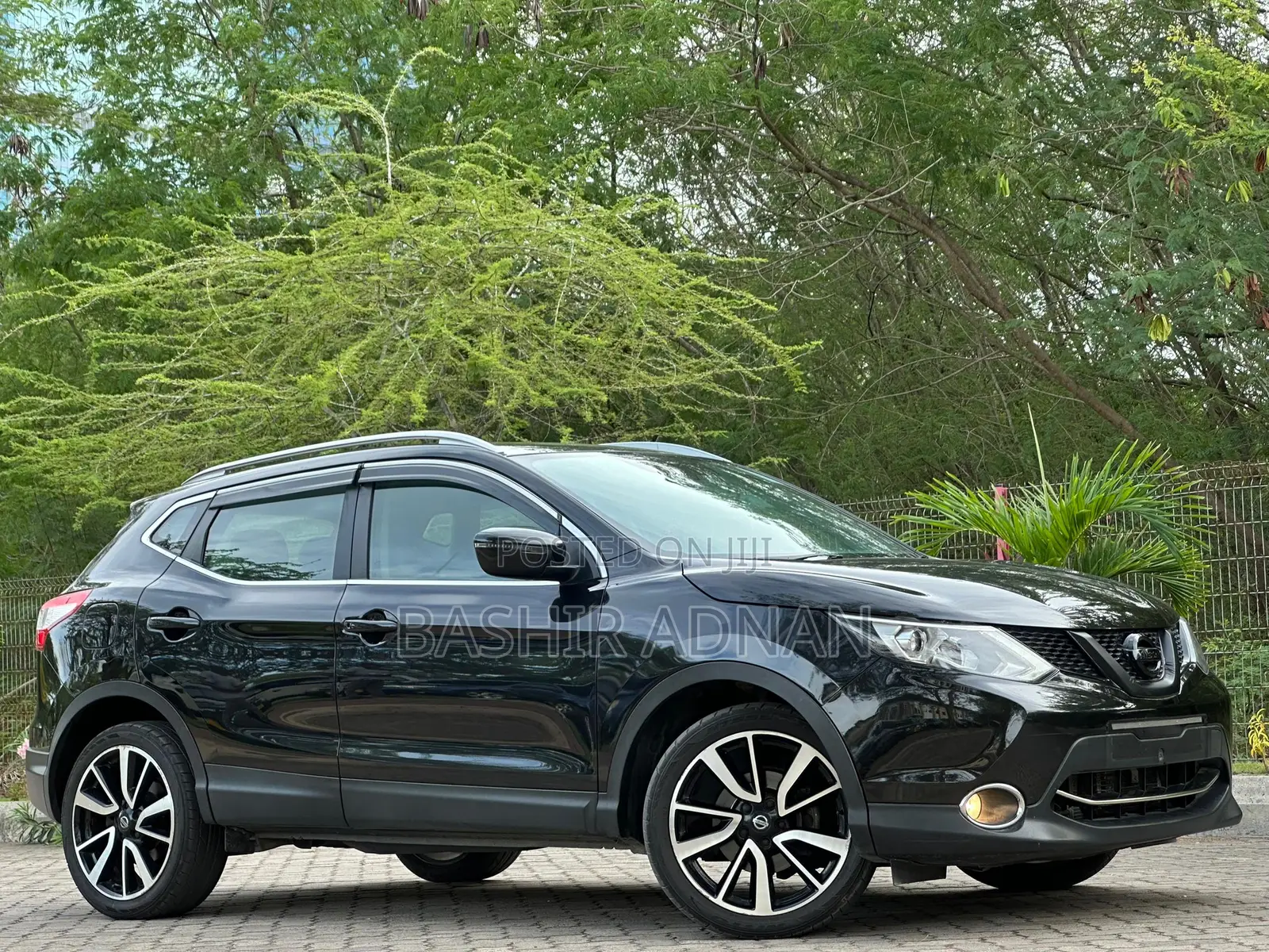 Nissan Qashqai 2017 Black