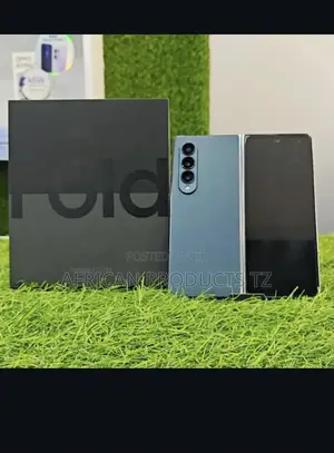 New Samsung Galaxy Z Fold4 256 GB