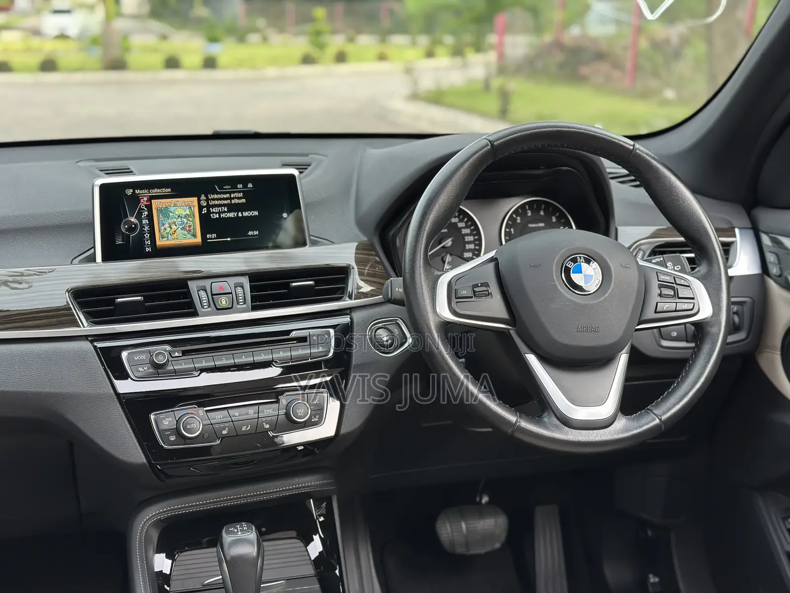 BMW X1 xDrive28i AWD 2016 Brown