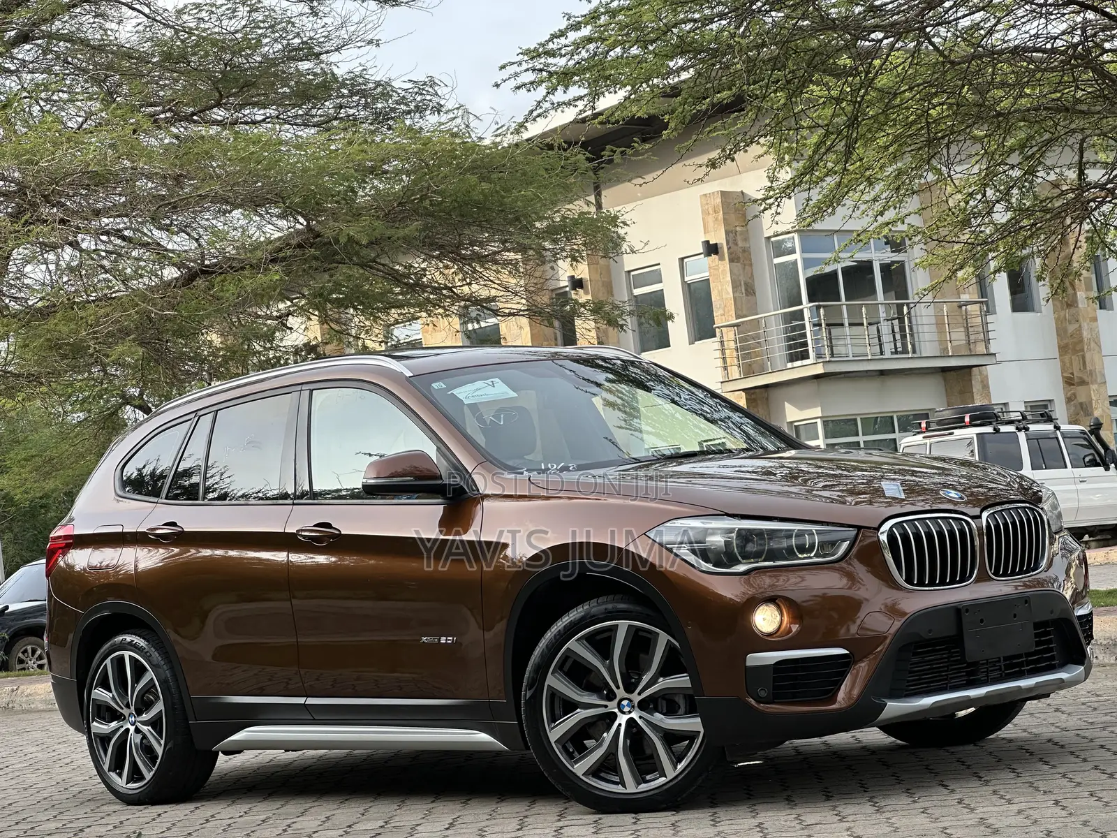 BMW X1 xDrive28i AWD 2016 Brown