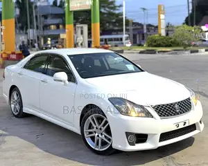 Toyota Crown 2010 Off white
