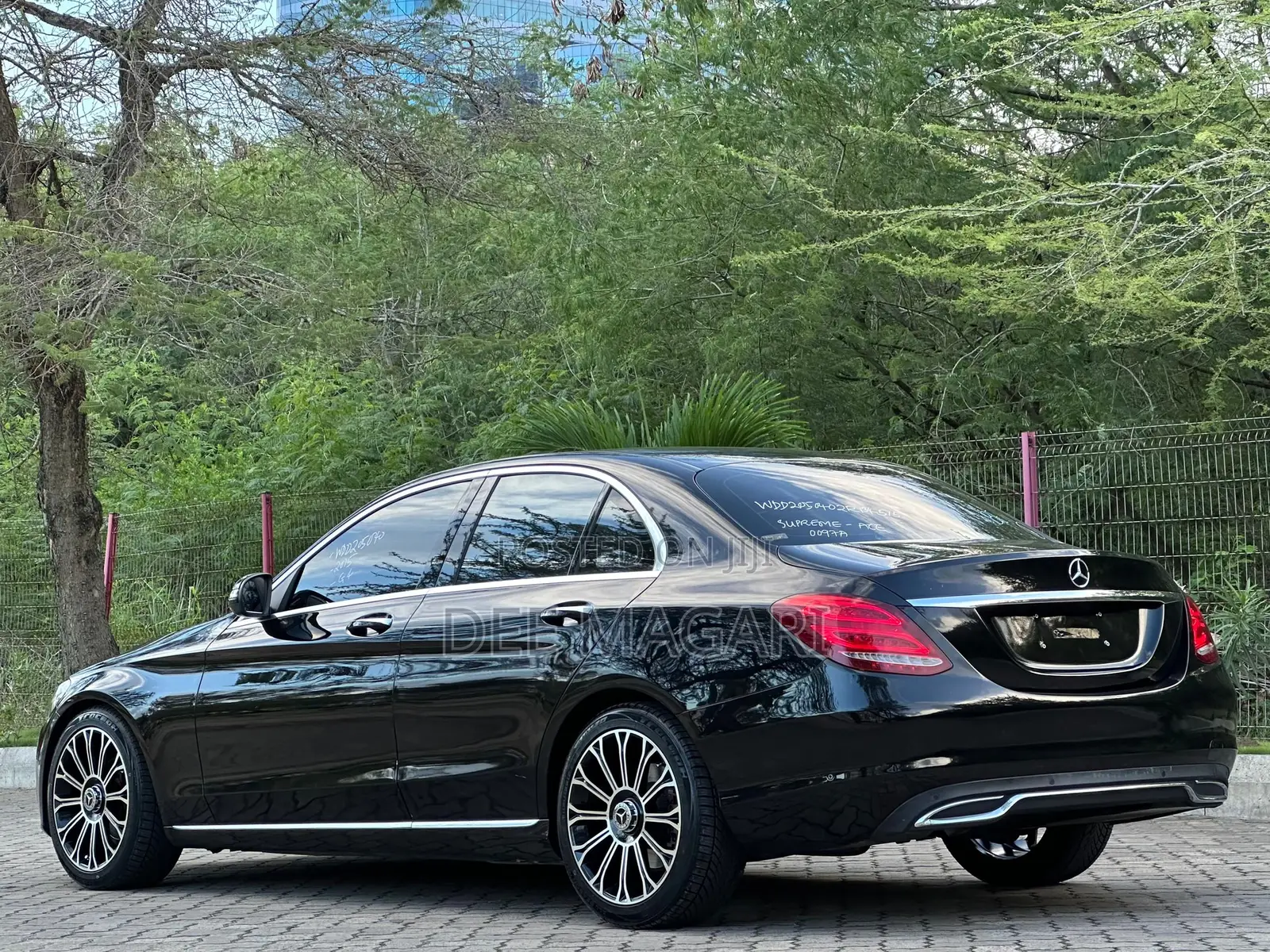 Mercedes-Benz C200 2015 Black